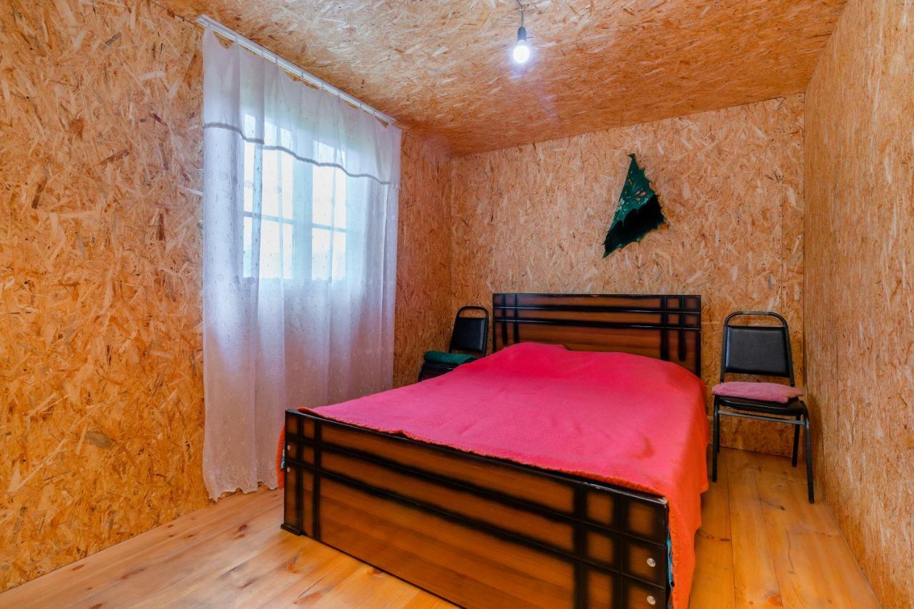Guesthouse Elisabeth Omalo Buitenkant foto