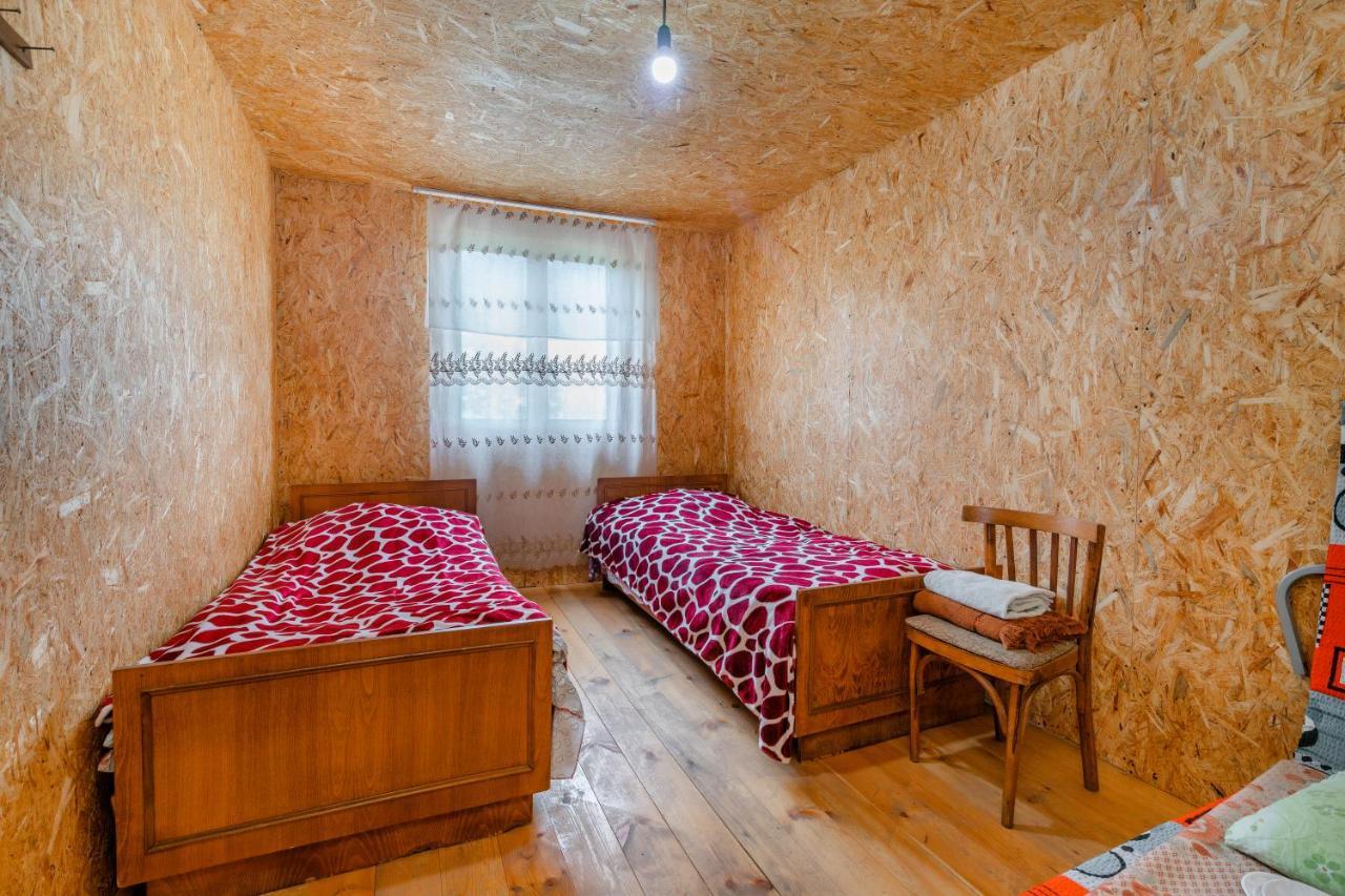 Guesthouse Elisabeth Omalo Buitenkant foto